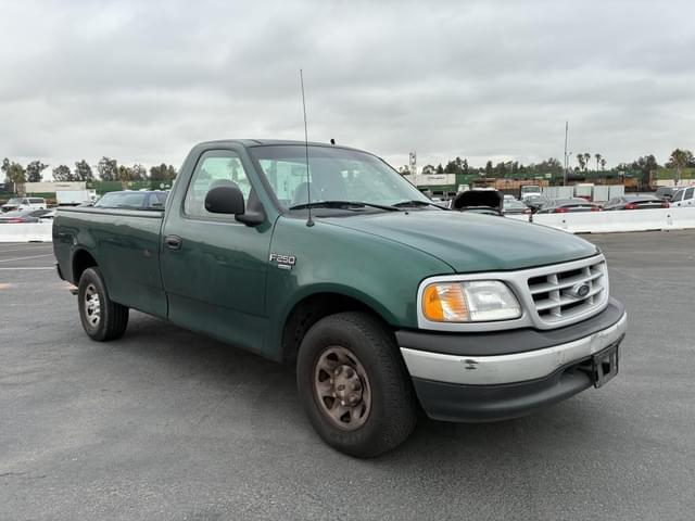 Image of Ford F-250 equipment image 1