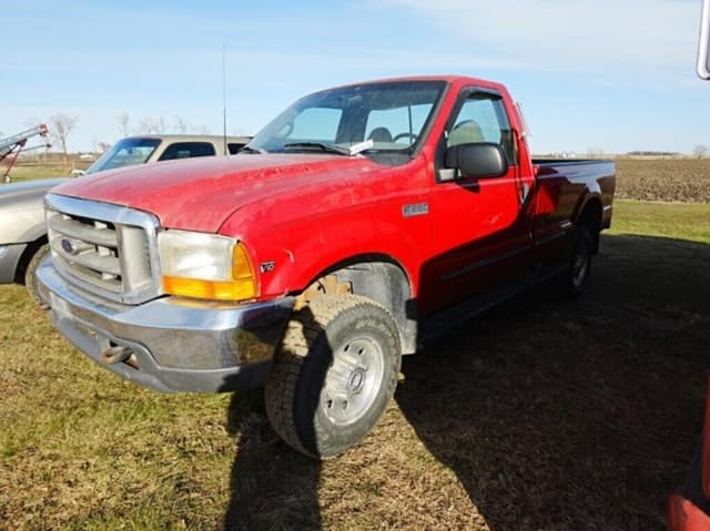 Image of Ford F-250 equipment image 3