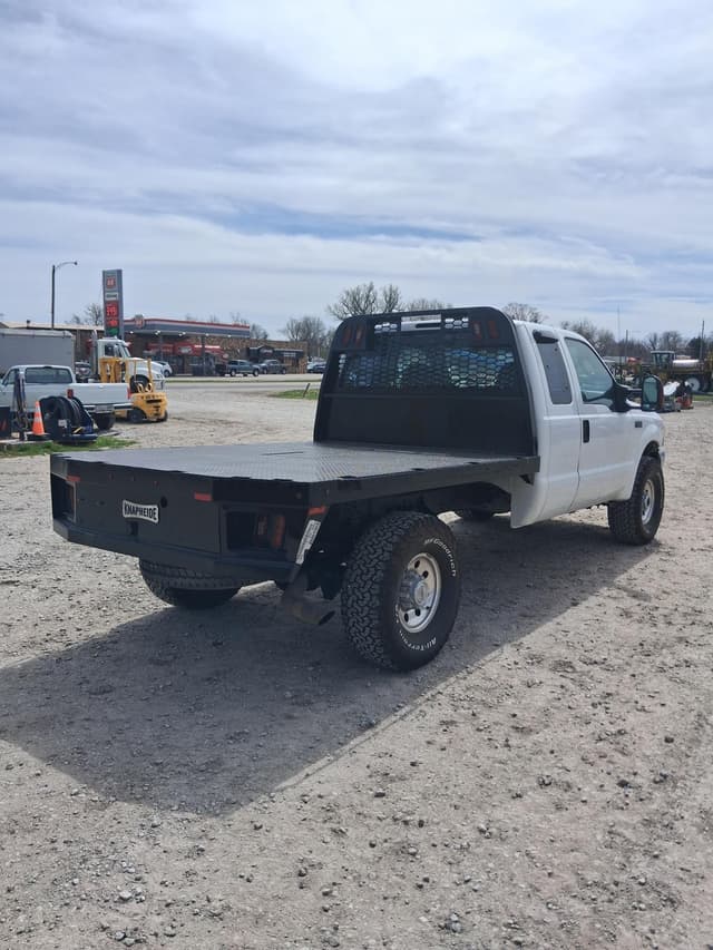 Image of Ford F-250 equipment image 4
