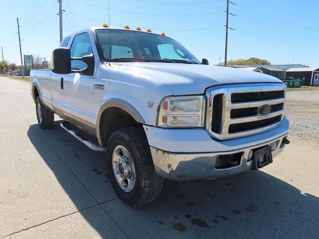 Image of Ford F-250 equipment image 3