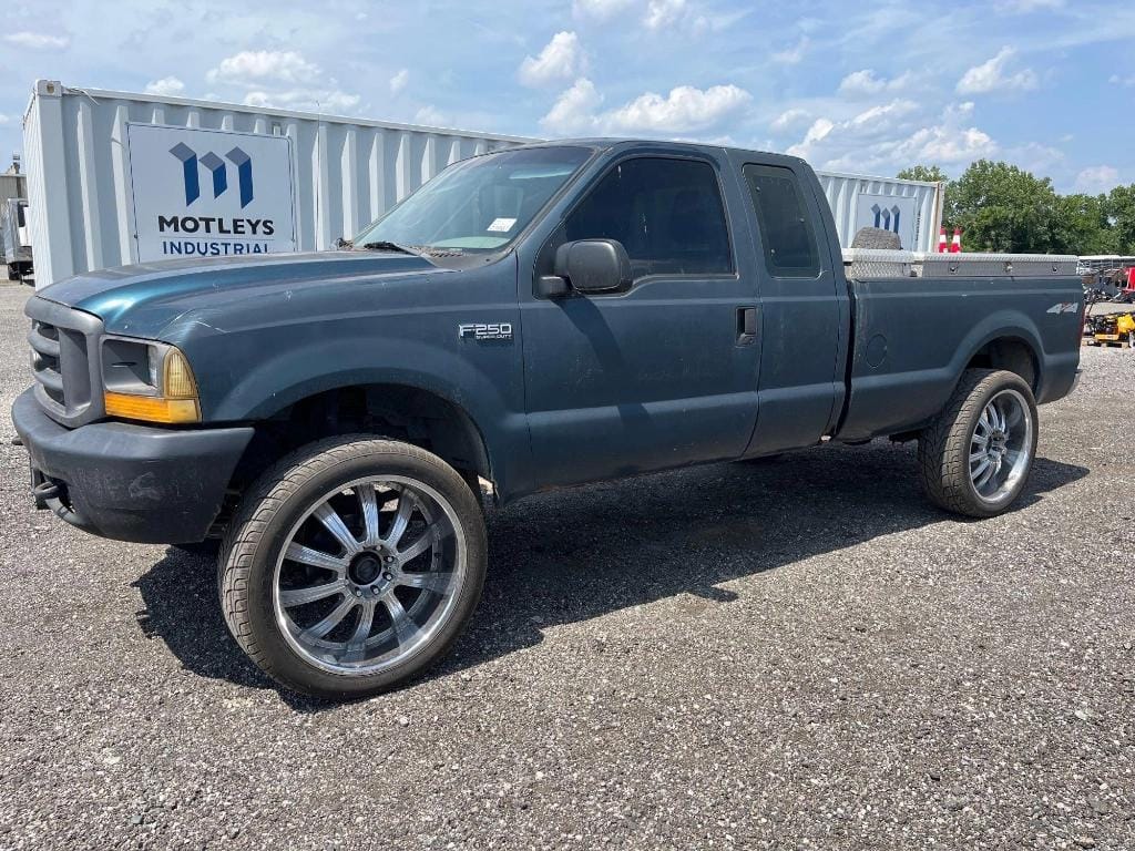 1999 Ford F-250 Equipment Image0