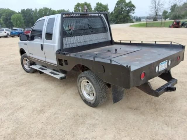 Image of Ford F-250 equipment image 2