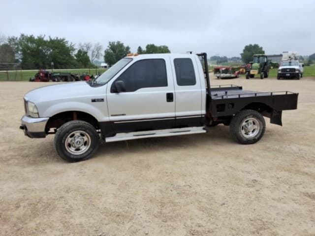 Image of Ford F-250 equipment image 1