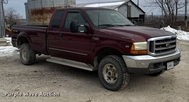 Image of Ford F-250 equipment image 2