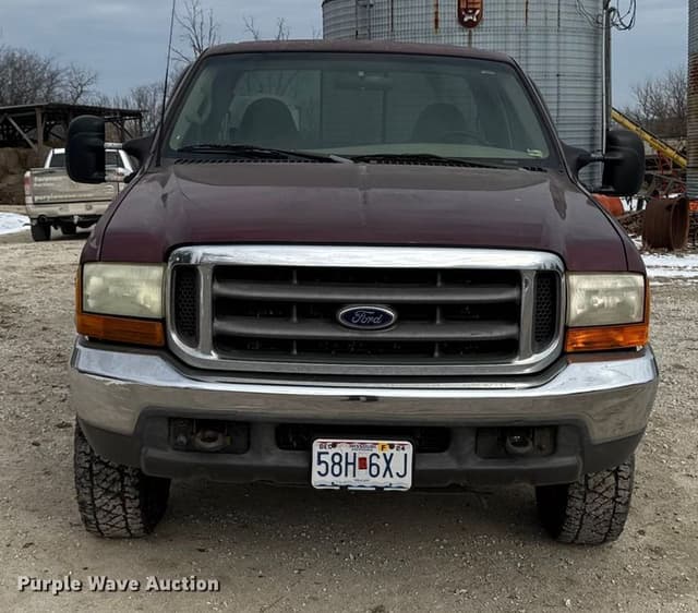 Image of Ford F-250 equipment image 1