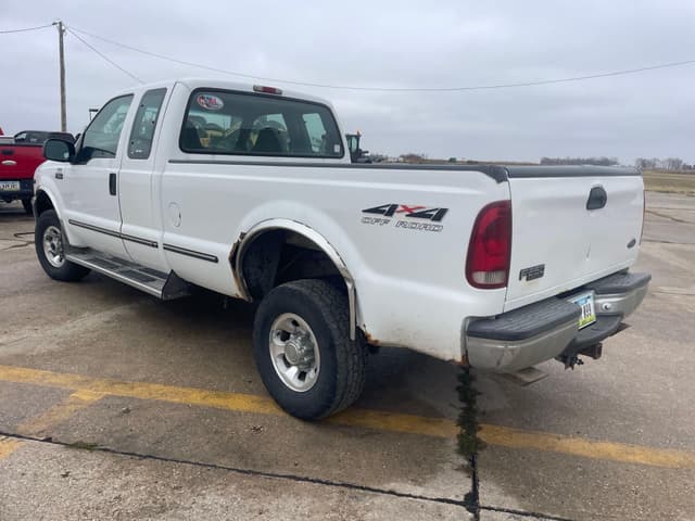 Image of Ford F-250 equipment image 4