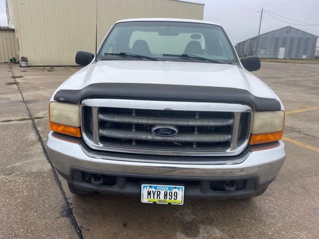 Image of Ford F-250 equipment image 1