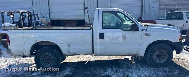 Image of Ford F-250 equipment image 3