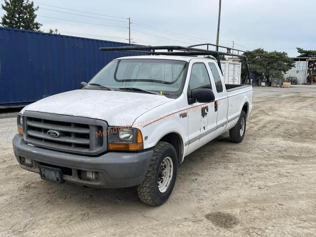 Image of Ford F-250 equipment image 1
