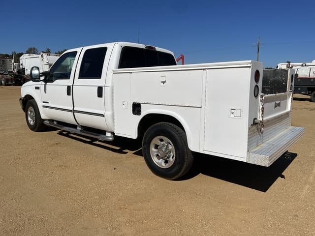 Image of Ford F-250 equipment image 1
