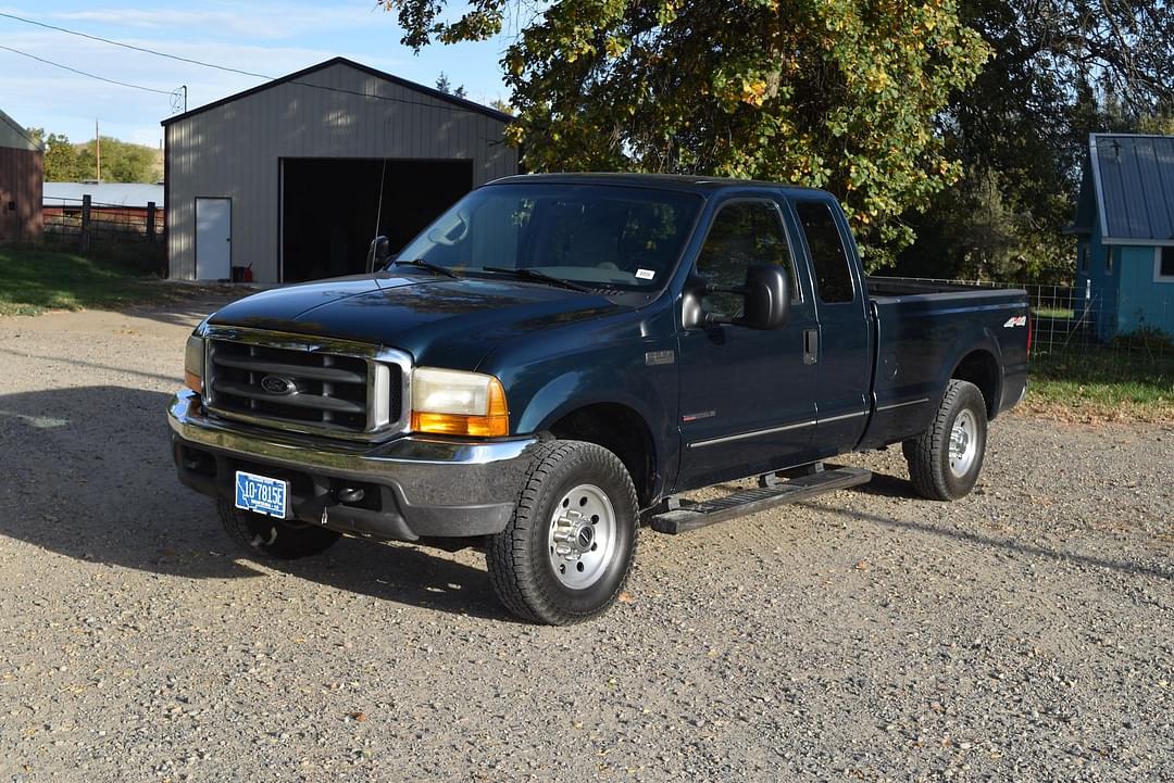 Image of Ford F-250 Primary image