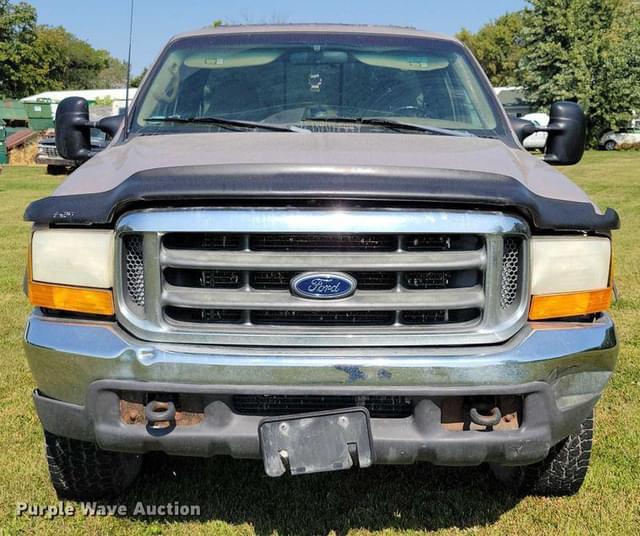 Image of Ford F-250 equipment image 1