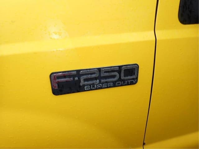 Image of Ford F-250 equipment image 4