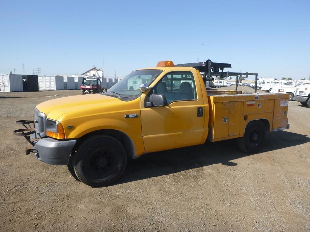 Image of Ford F-250 Primary image