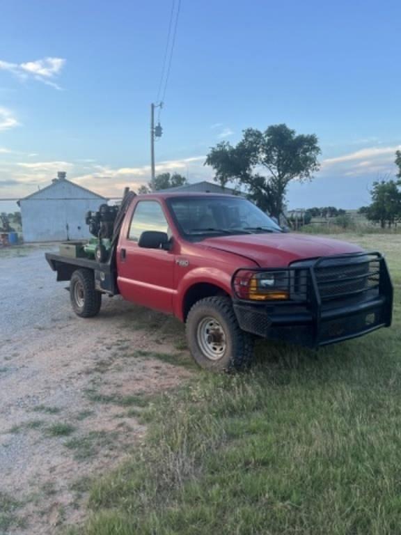 Image of Ford F-250 equipment image 2