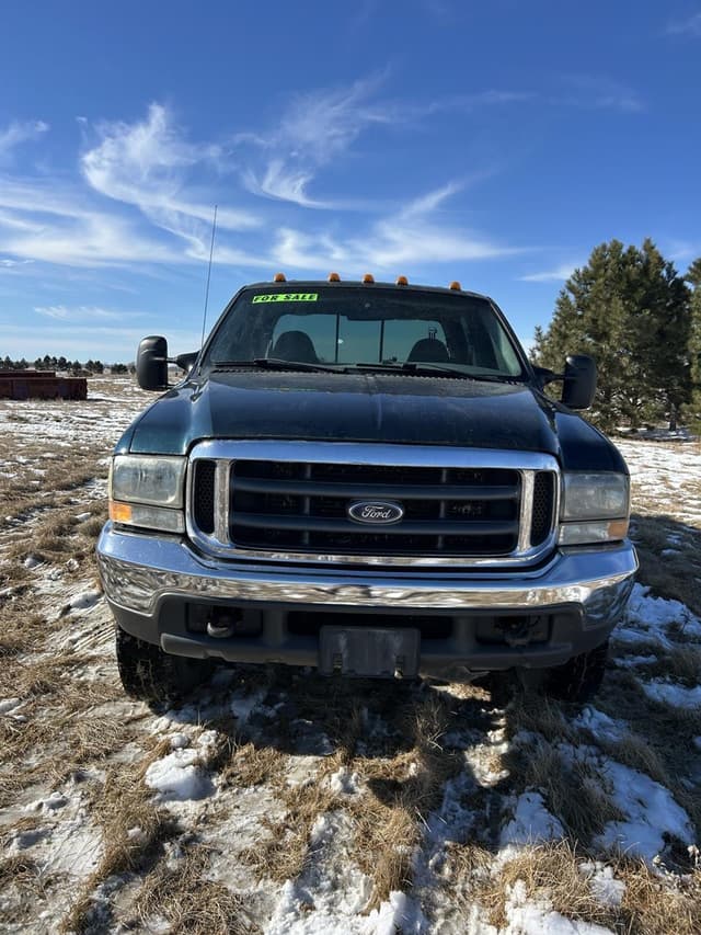 Image of Ford F-250 equipment image 1