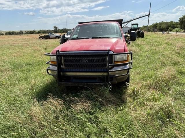 Image of Ford F-250 equipment image 3