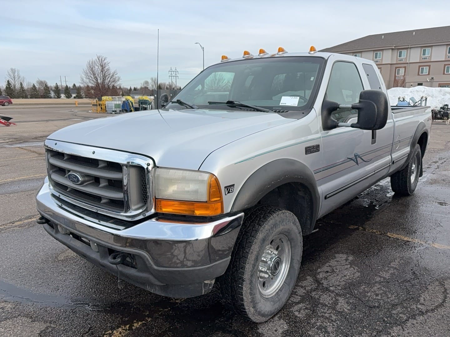 1999 Ford F-250 Equipment Image0