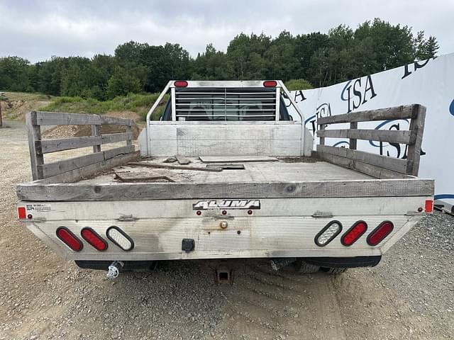 Image of Ford F-350 equipment image 3