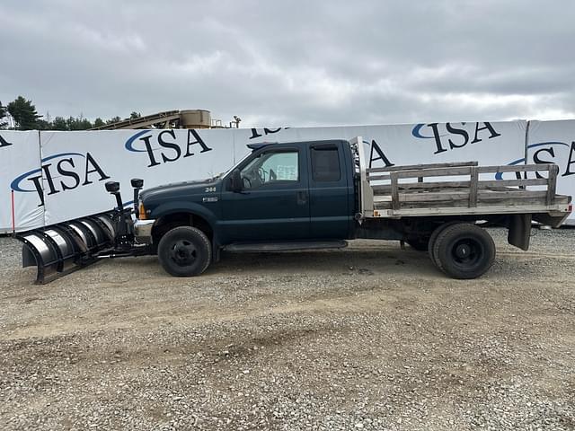 Image of Ford F-350 equipment image 1