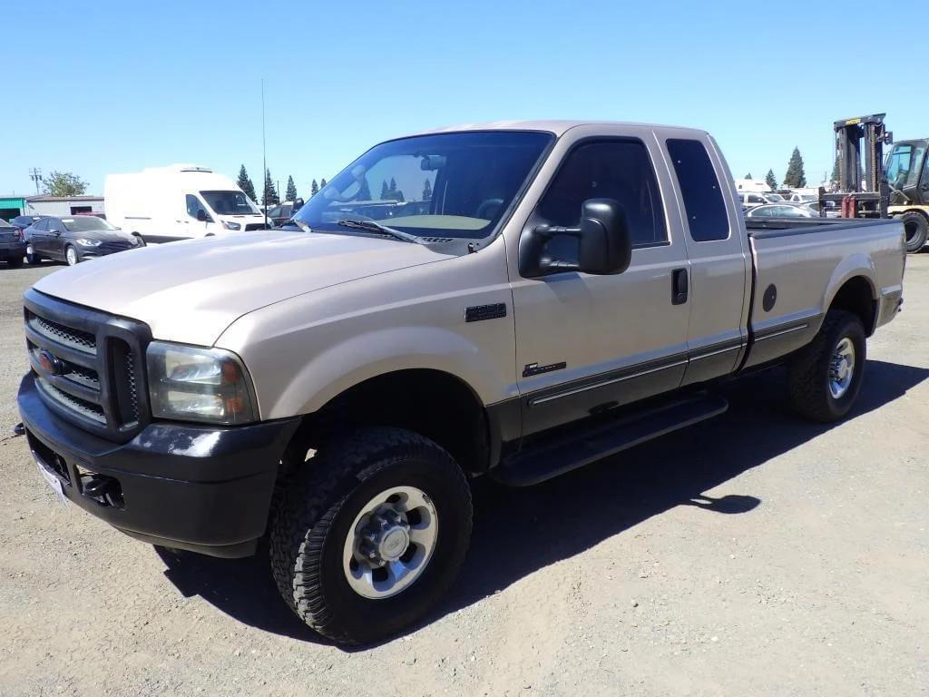 Image of Ford F-350 Primary image