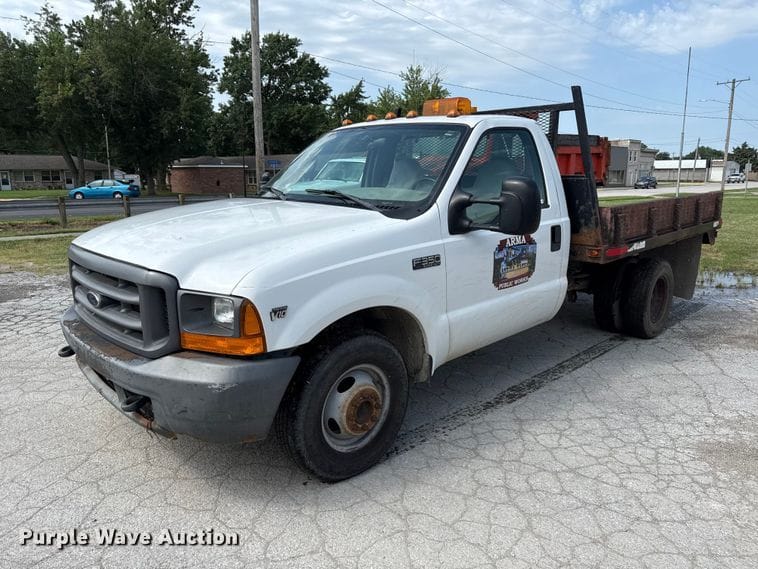 1999 Ford F-350 Equipment Image0