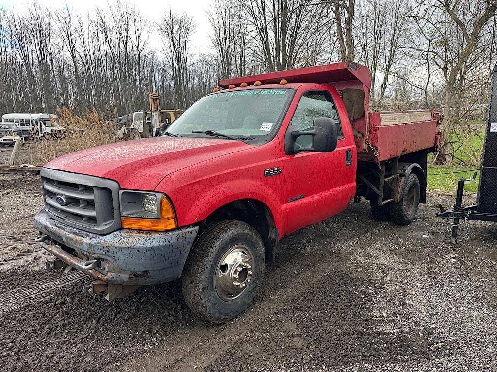Image of Ford F-350 Primary image