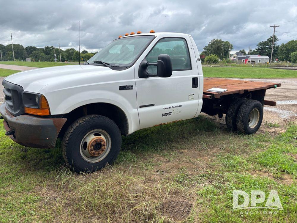 Image of Ford F-350 Primary image