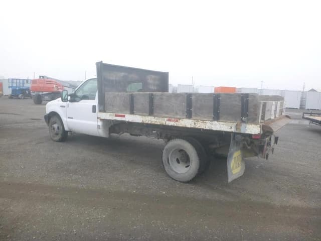 Image of Ford F-350 equipment image 3