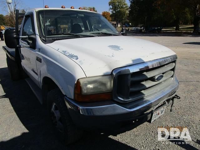 Image of Ford F-350 equipment image 1