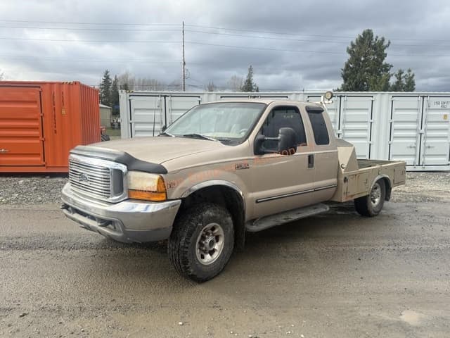 Image of Ford F-350 equipment image 3