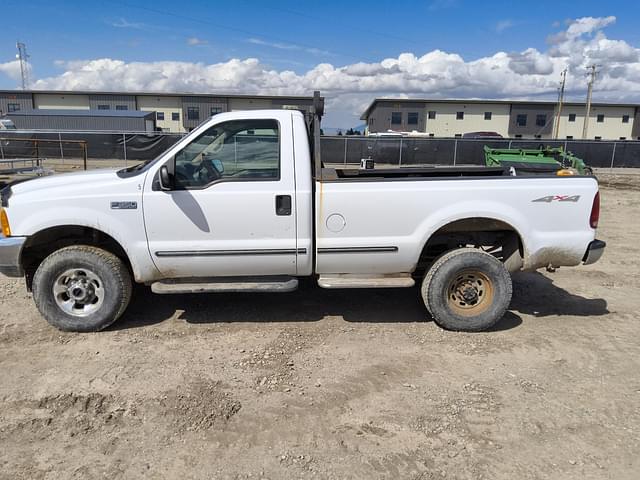Image of Ford F-350 equipment image 1