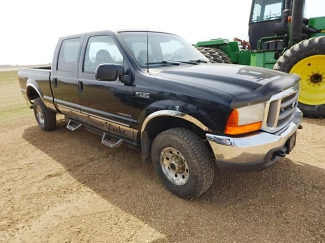 Image of Ford F-350 equipment image 1