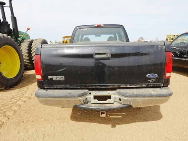 Image of Ford F-350 equipment image 3