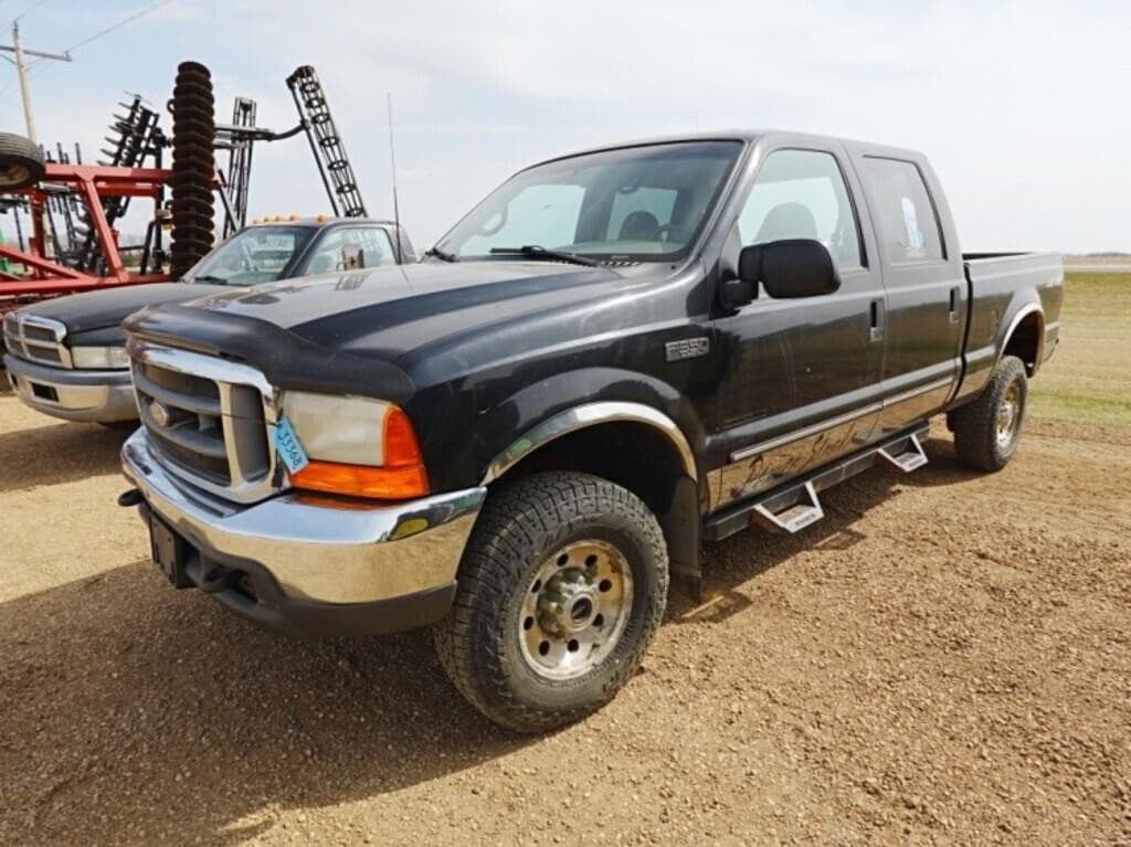 Image of Ford F-350 Primary image