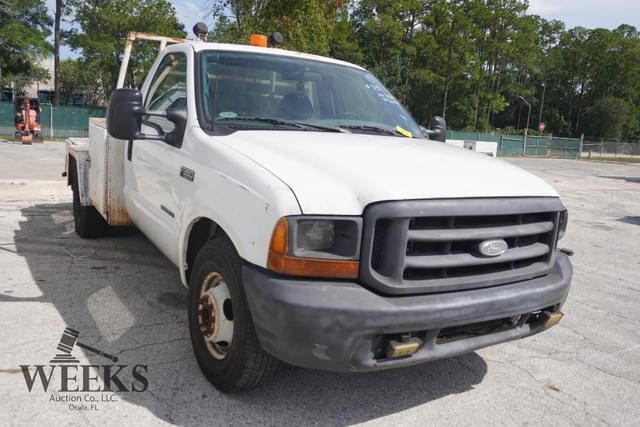 Image of Ford F-350 equipment image 1