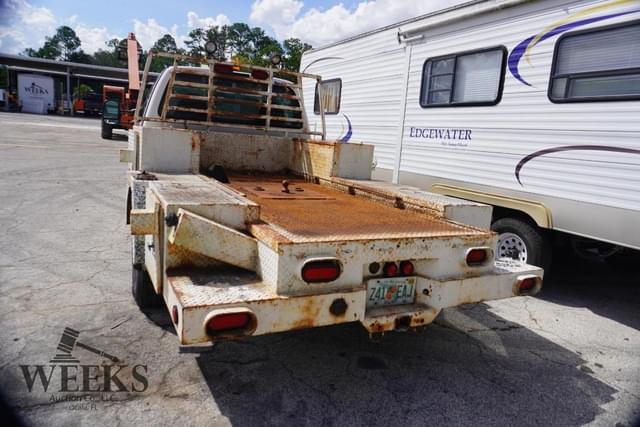 Image of Ford F-350 equipment image 4