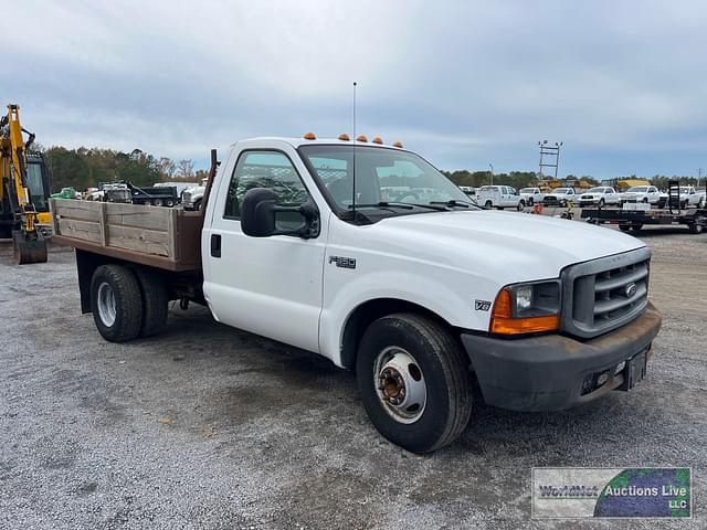 Image of Ford F-350 equipment image 4