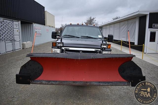 Image of Ford F-350 equipment image 3