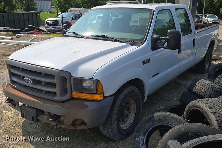 Image of Ford F-350 Primary image