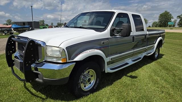 Image of Ford F-350 equipment image 4