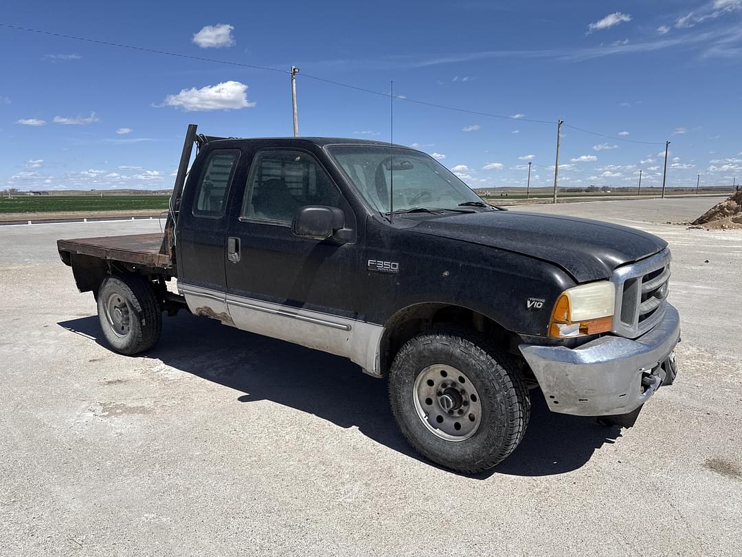 Image of Ford F-350 Primary image