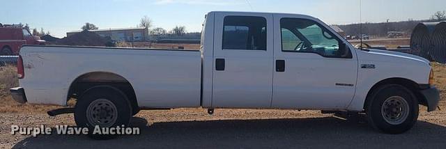 Image of Ford F-350 equipment image 3