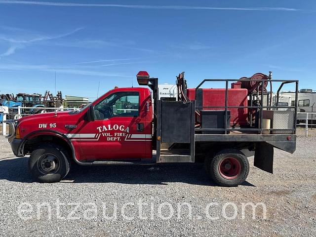 Image of Ford F-350 equipment image 1