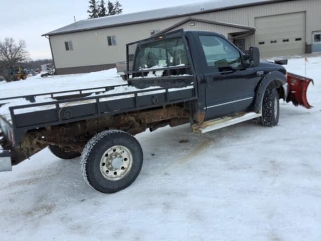 Image of Ford F-350 equipment image 4