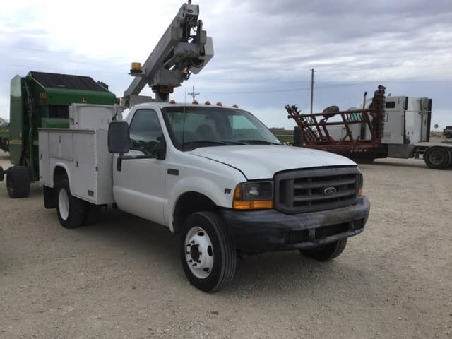 Image of Ford F-450 equipment image 1