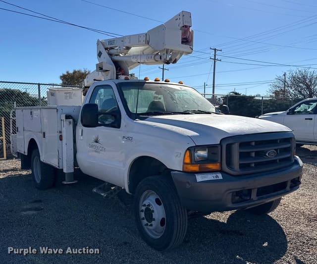 Image of Ford F-450 equipment image 2