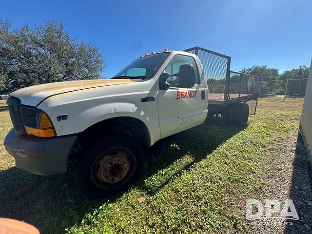 Image of Ford F-450 equipment image 2