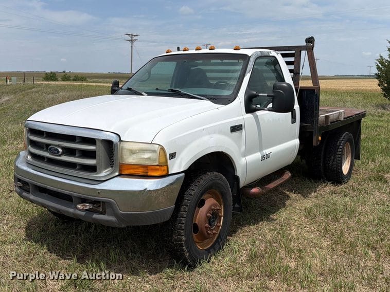 1999 Ford F-450 Equipment Image0