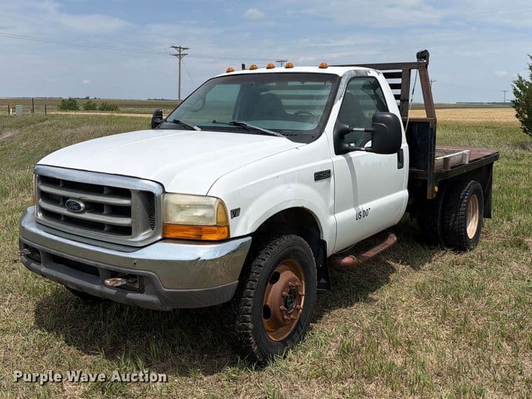 Image of Ford F-450 Primary image